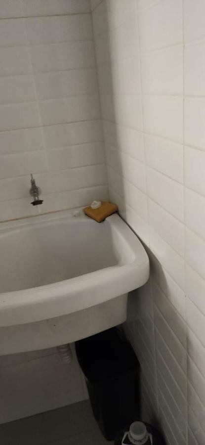 Pitangueiras Kitnetes Apartment Guaruja Bagian luar foto